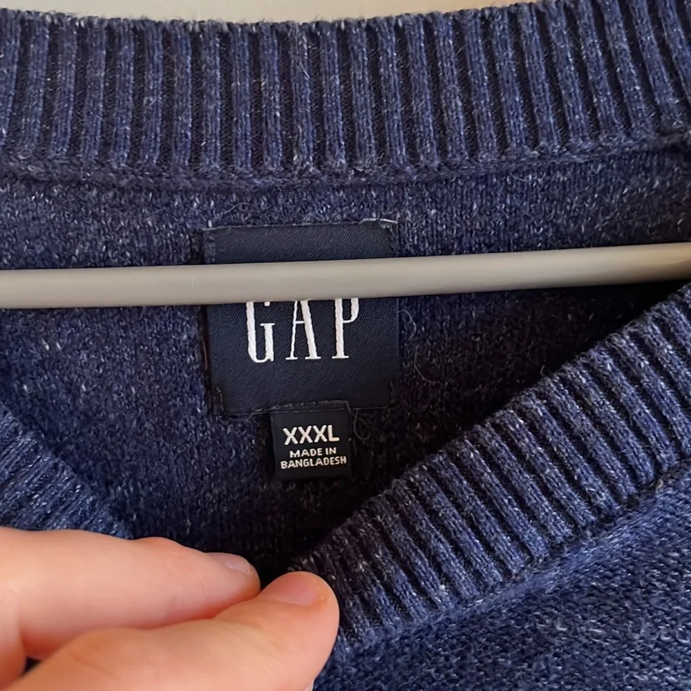 GAP Heathered Navy Blue Sweater.